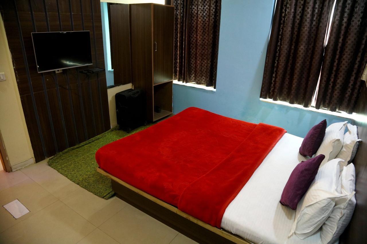 Hotel Citizen Inn Ахмедабад Экстерьер фото