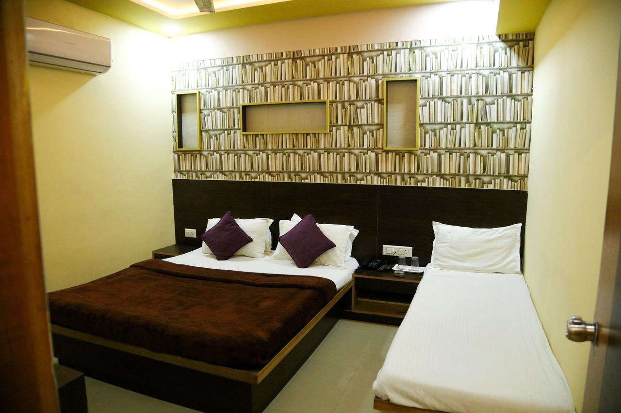 Hotel Citizen Inn Ахмедабад Экстерьер фото
